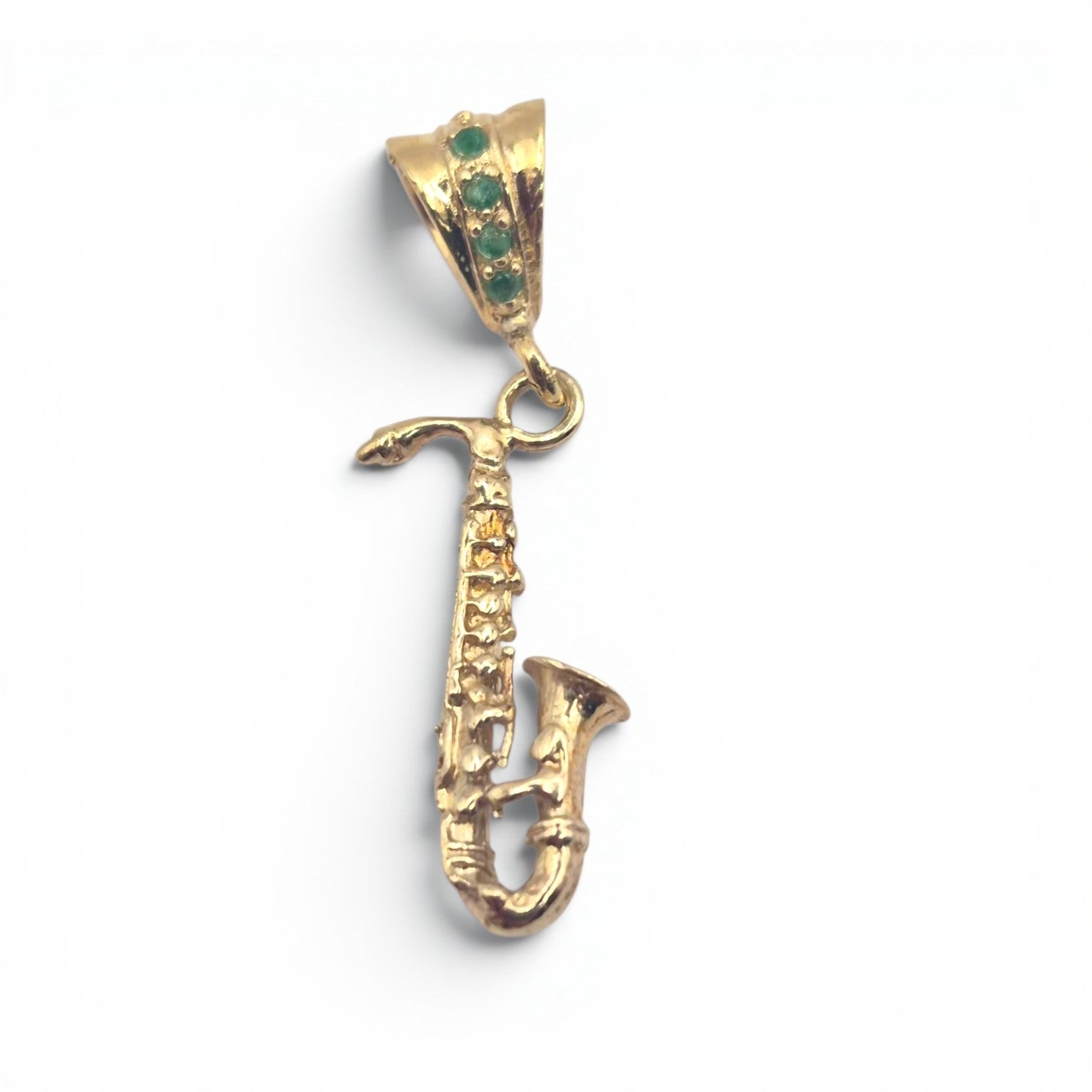 DIJE SAXOFÓN BAÑO ORO 14K