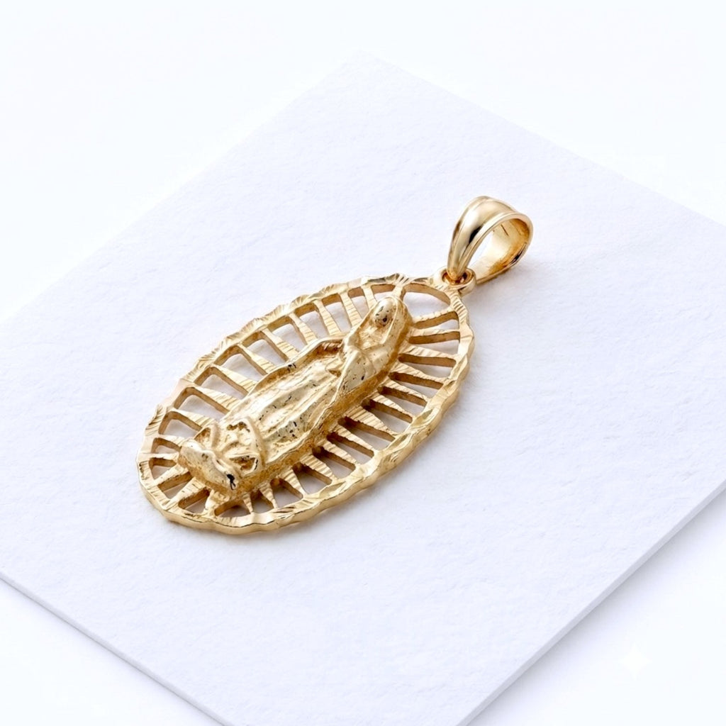 DIJE DE LA VIRGEN DE GUADALUPE BAÑO DE ORO 14K
